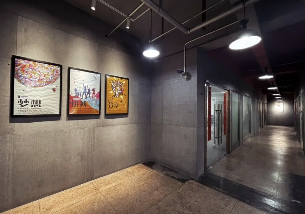 1691569915831983.png image.png